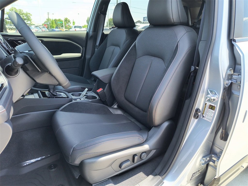 New 2025 Subaru Forester Touring image 6