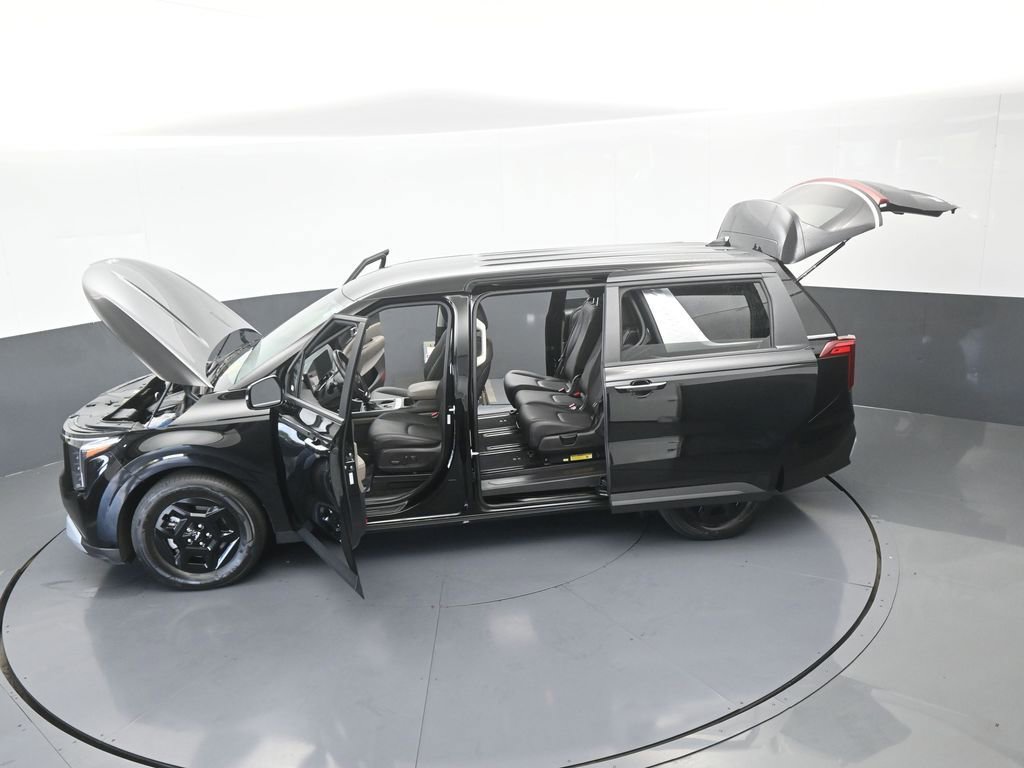 Used 2025 Kia Carnival image 63