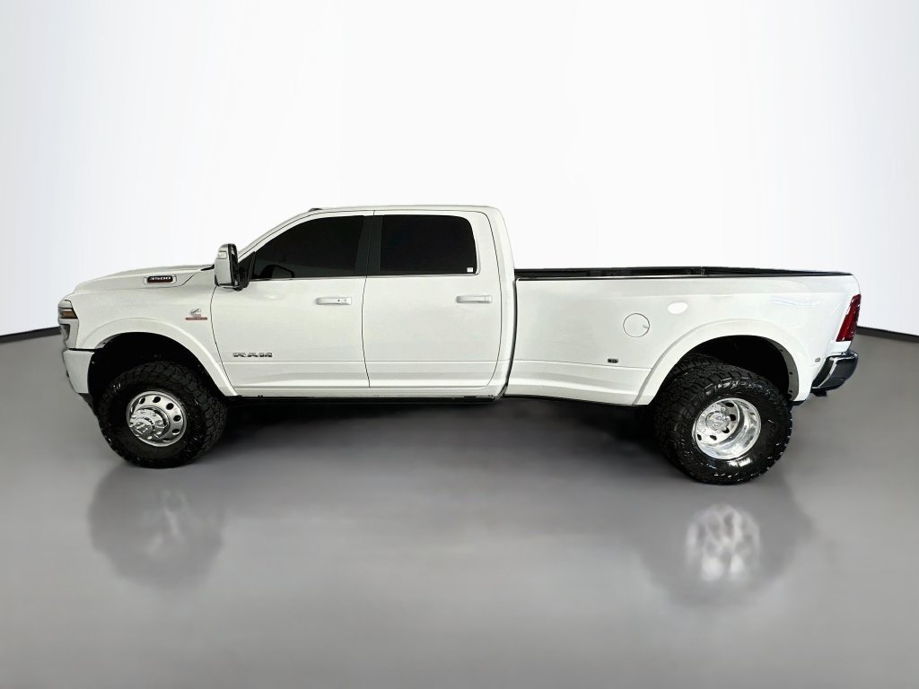 Used 2026 RAM 3500 Longhorn AWD/4WD image 4