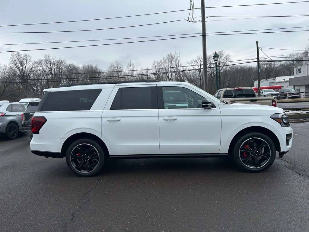 Certified 2022 Ford Expedition Max Limited image 4