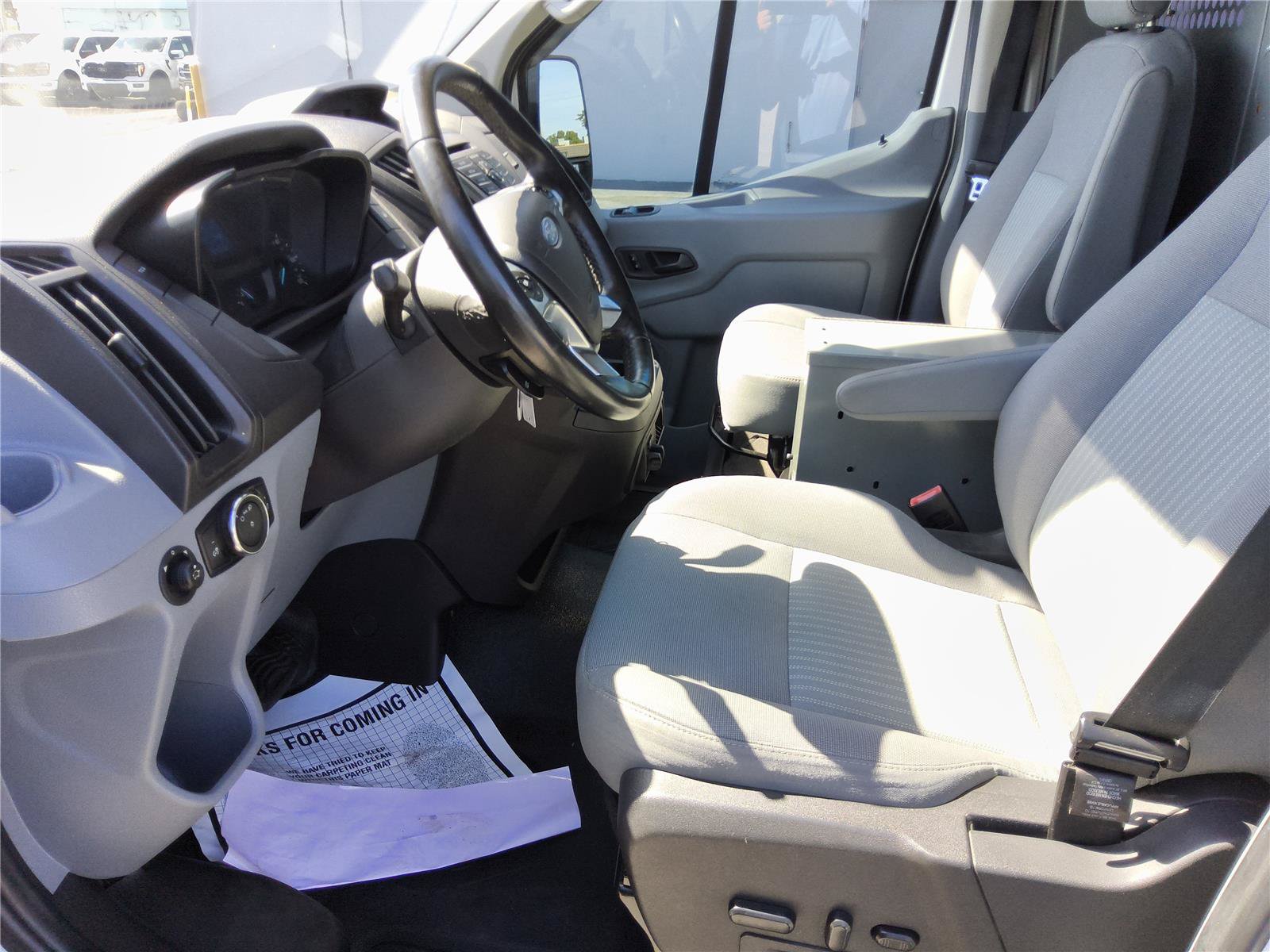 Used 2017 Ford Transit 250 148 Medium Roof RWD image 12