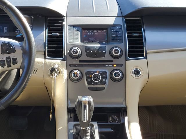 Used 2014 Ford Taurus SEL image 28