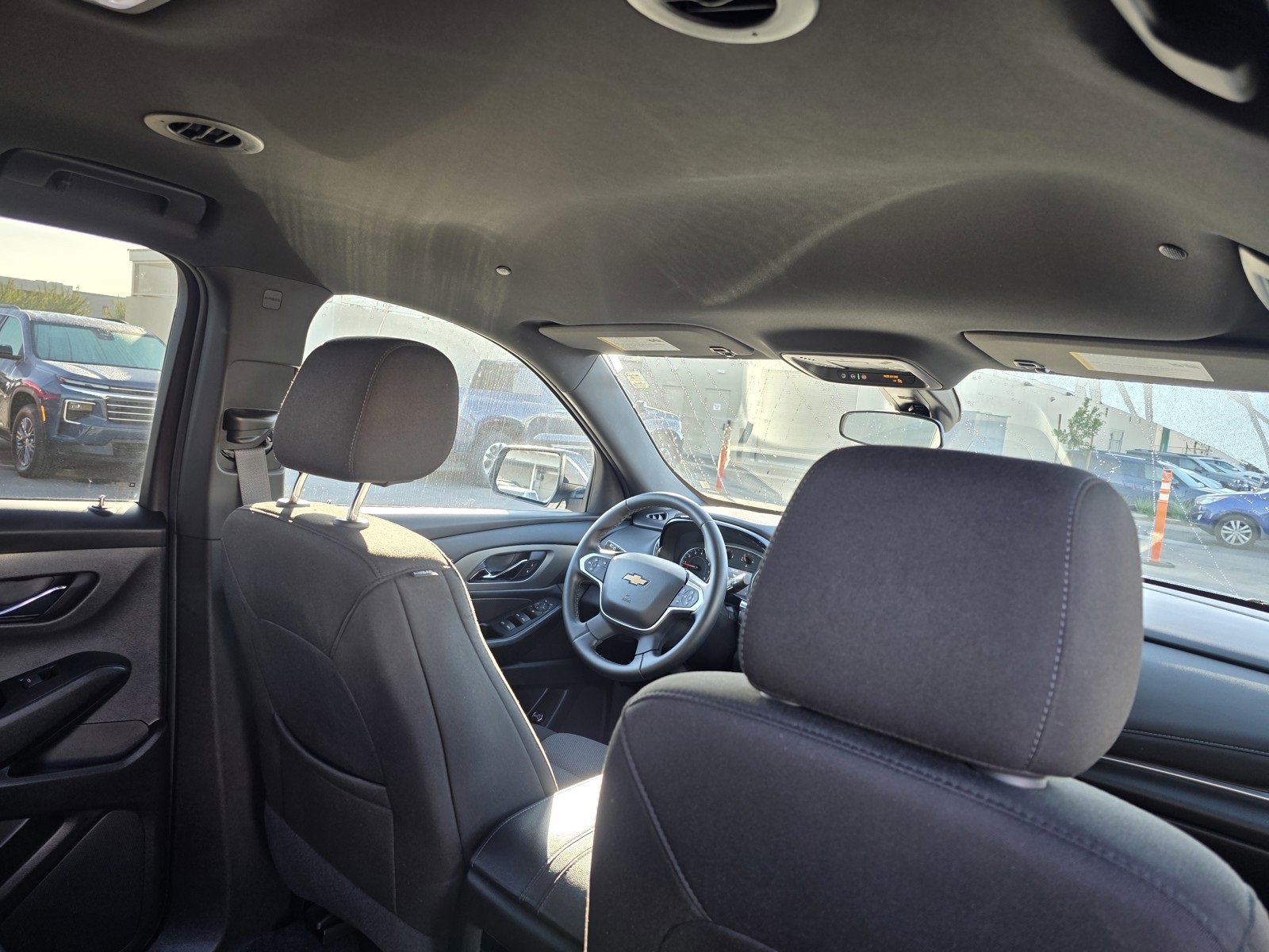 Used 2023 Chevrolet Traverse LT image 15