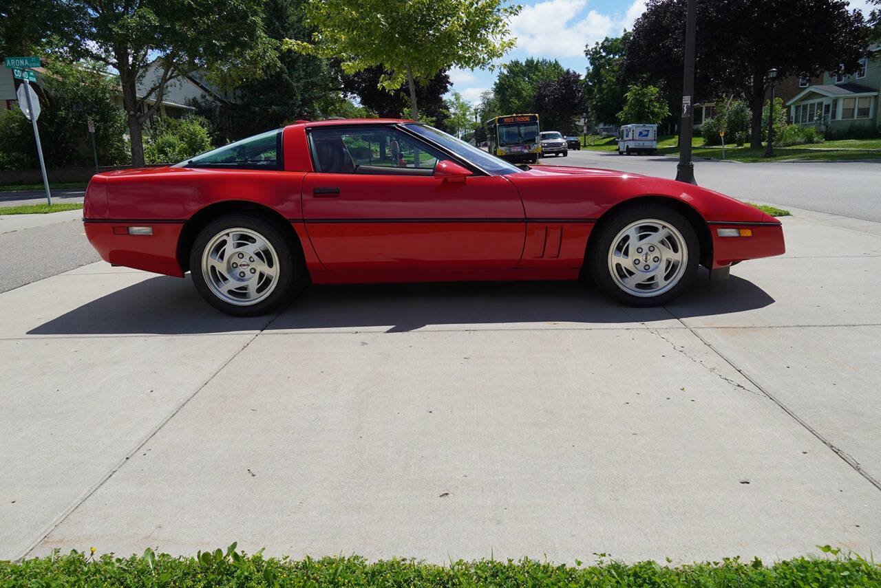 Used 1990 Chevrolet Corvette ZR-1 RWD image 7