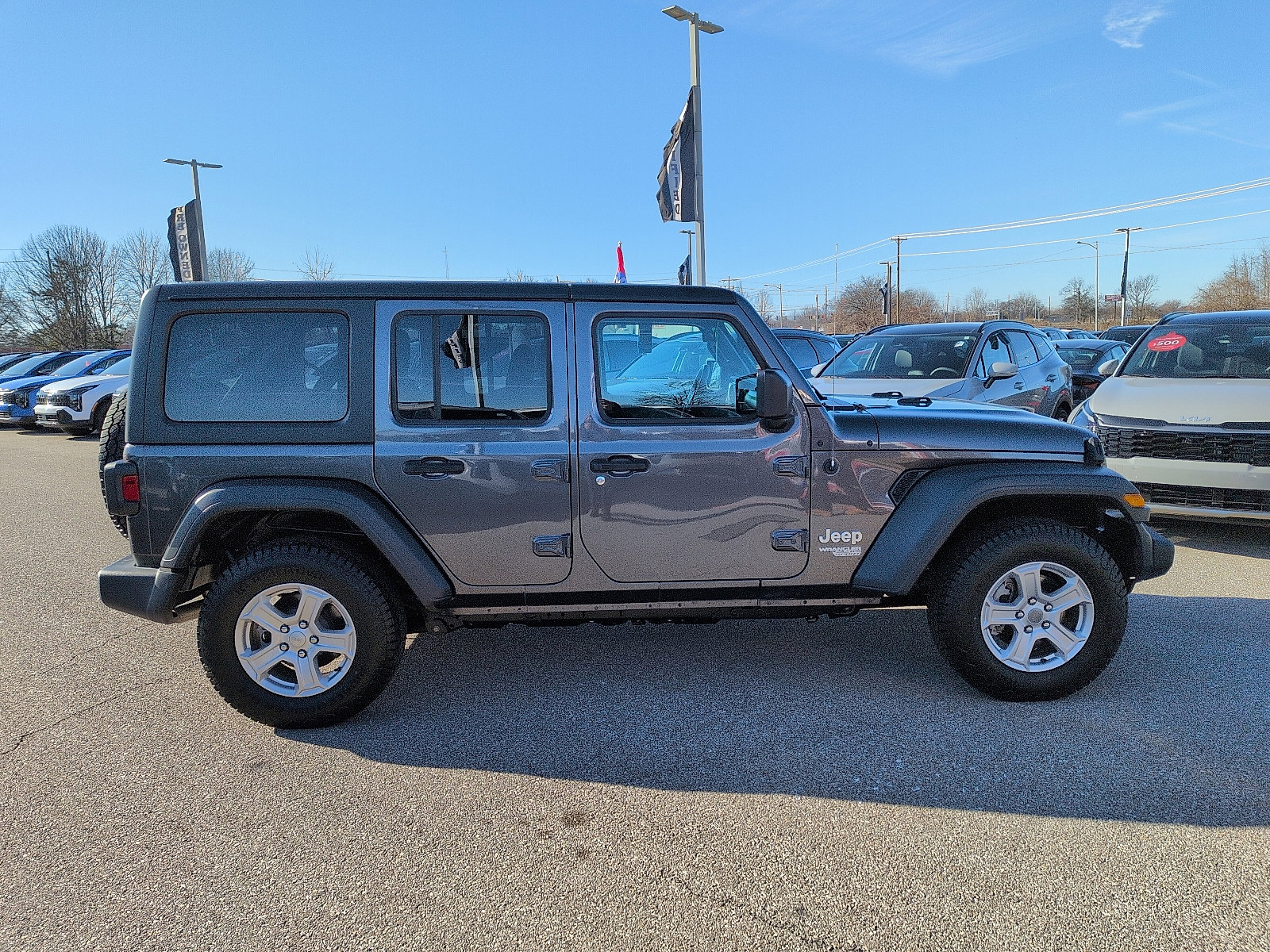 Used 2018 Jeep Wrangler Unlimited Sport S image 2