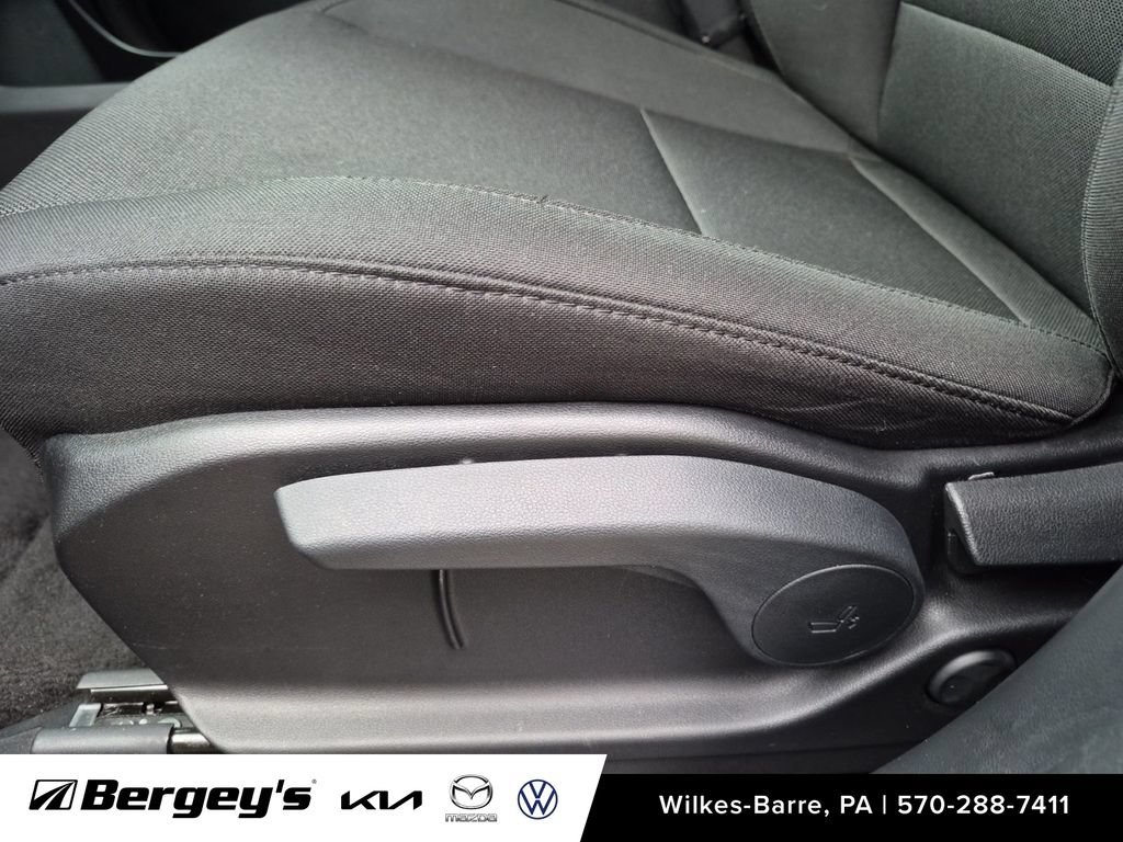Used 2024 Hyundai Santa Fe SE AWD/4WD image 13