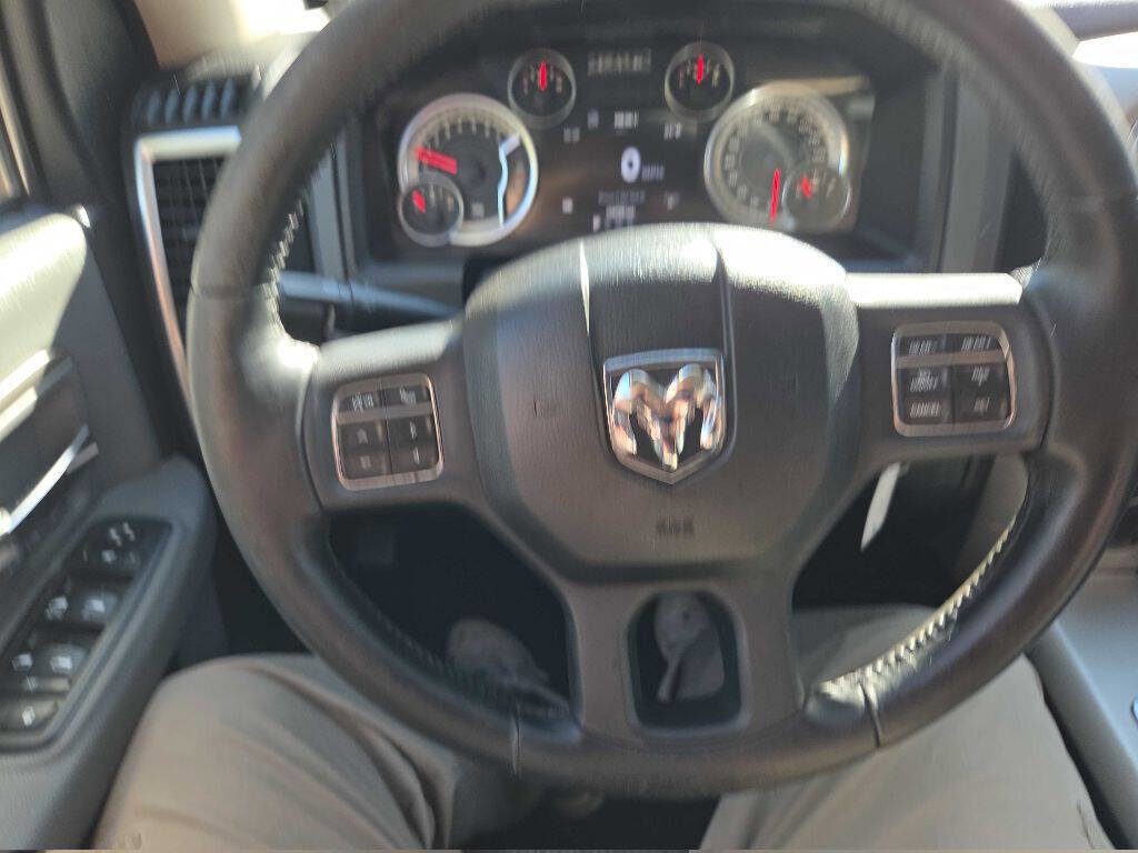 Used 2014 RAM 1500 Lone Star image 31