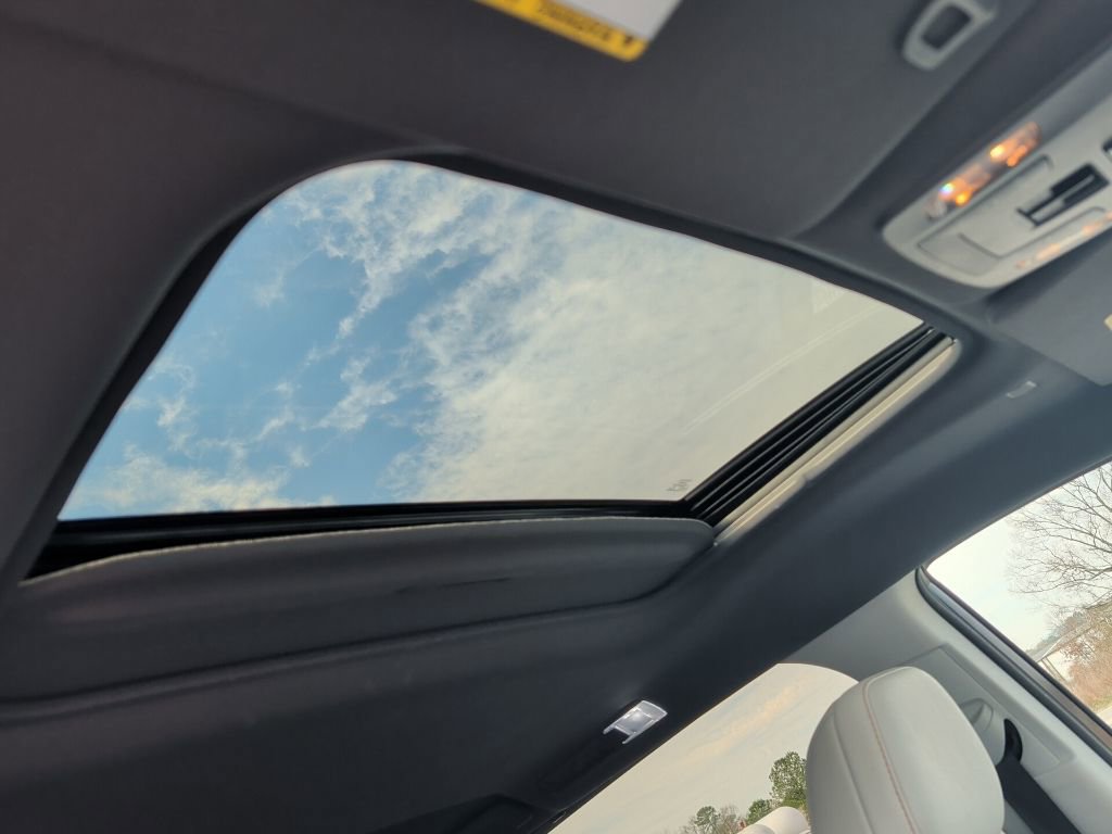 Used 2023 Toyota Sienna XSE w/ XSE Plus Package image 48