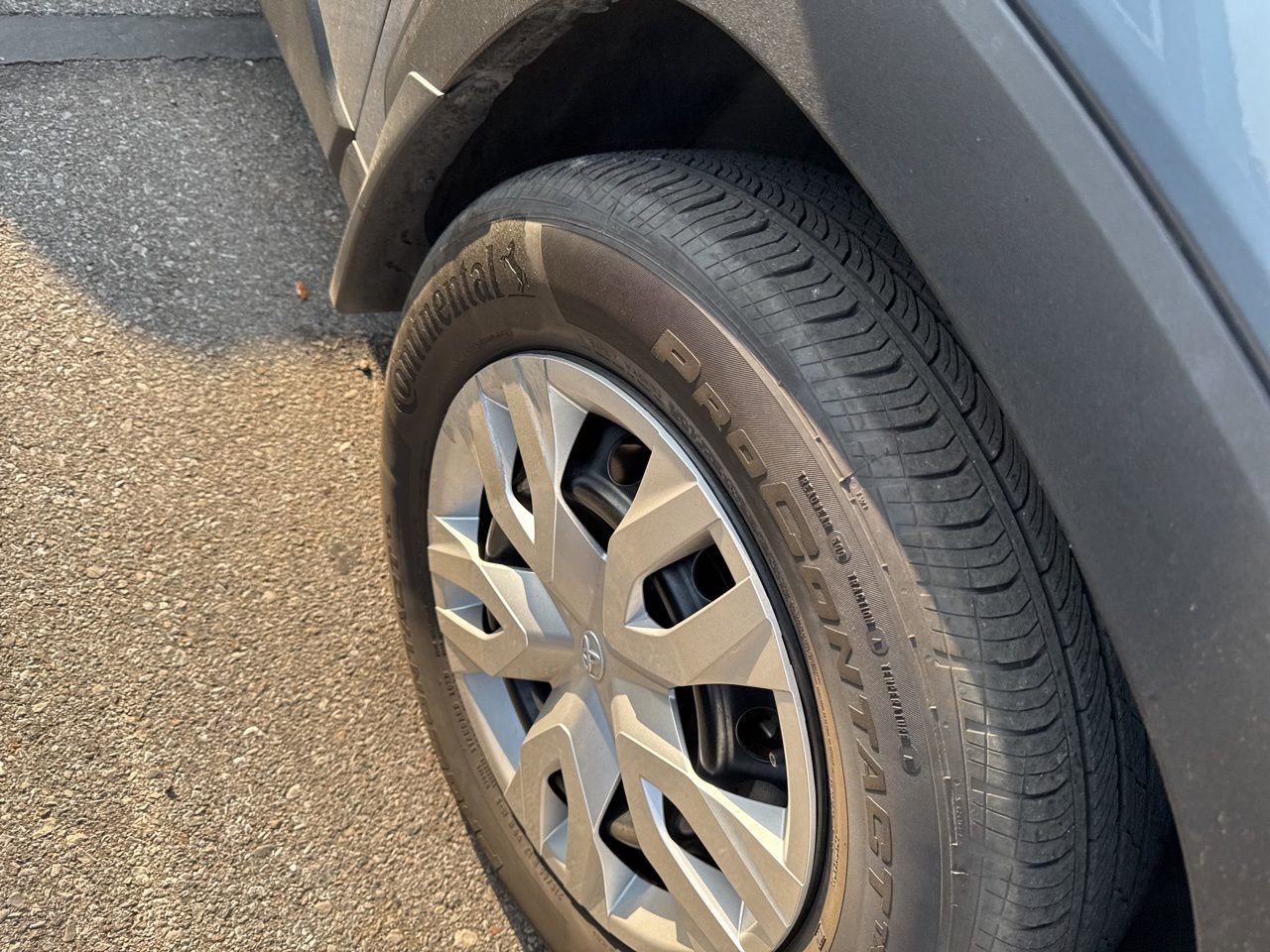 Used 2024 Toyota Corolla Cross L FWD image 4