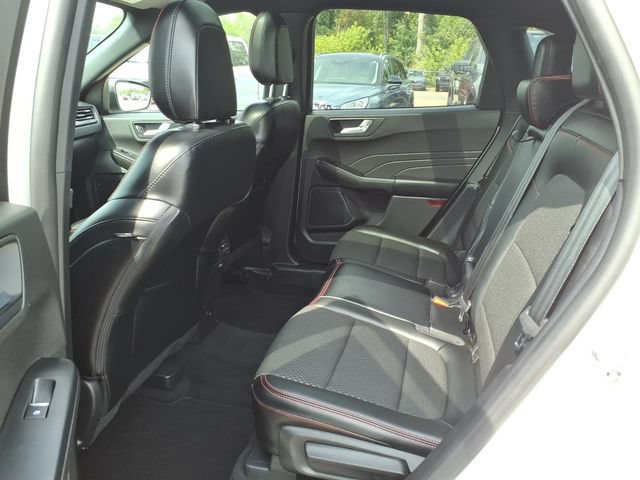 Certified 2024 Ford Escape ST-Line w/ Tech Pack #1 AWD/4WD image 9