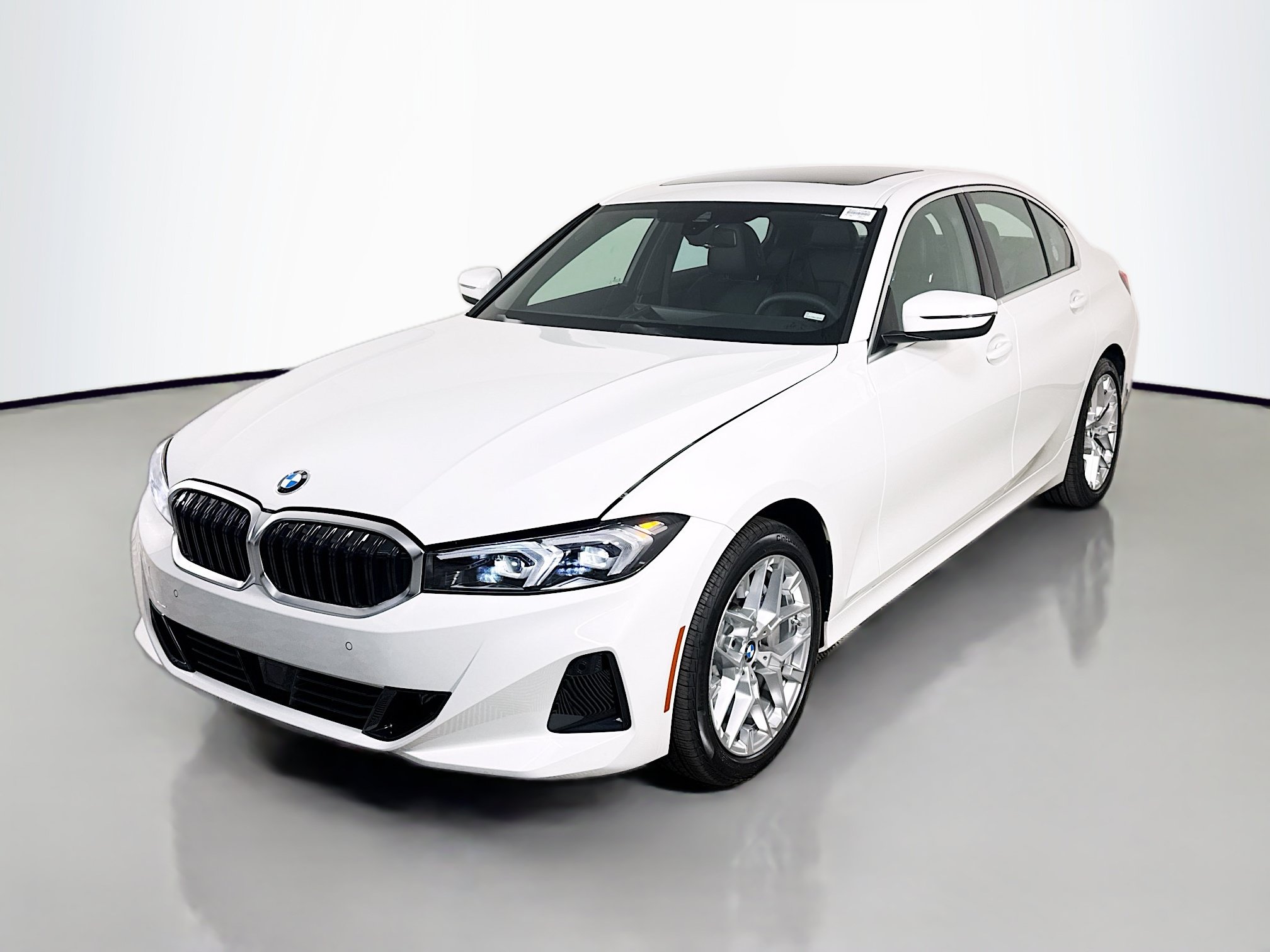 Used 2026 BMW 330i Sedan RWD image 4