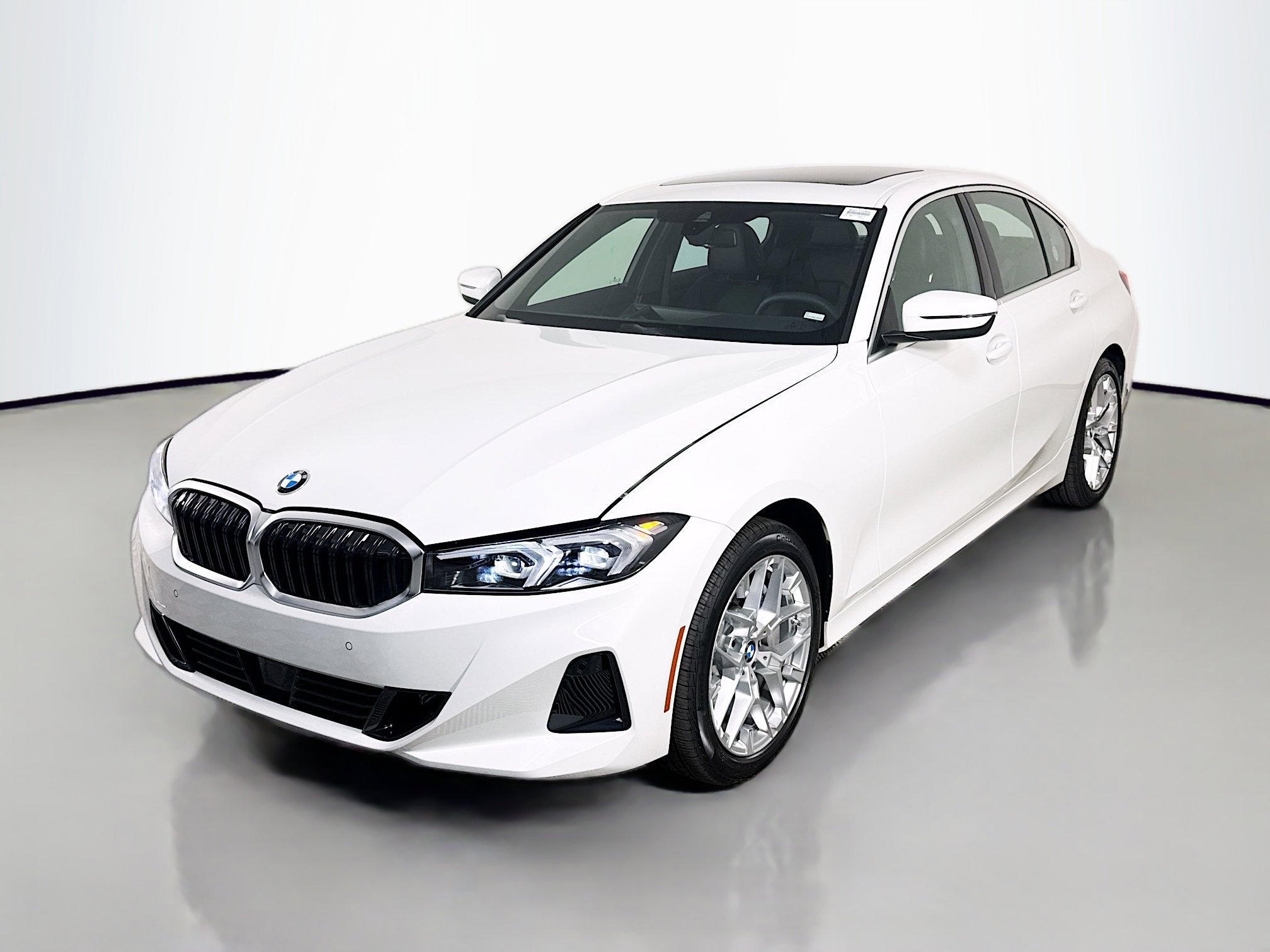 Used 2026 BMW 330i Sedan image 4