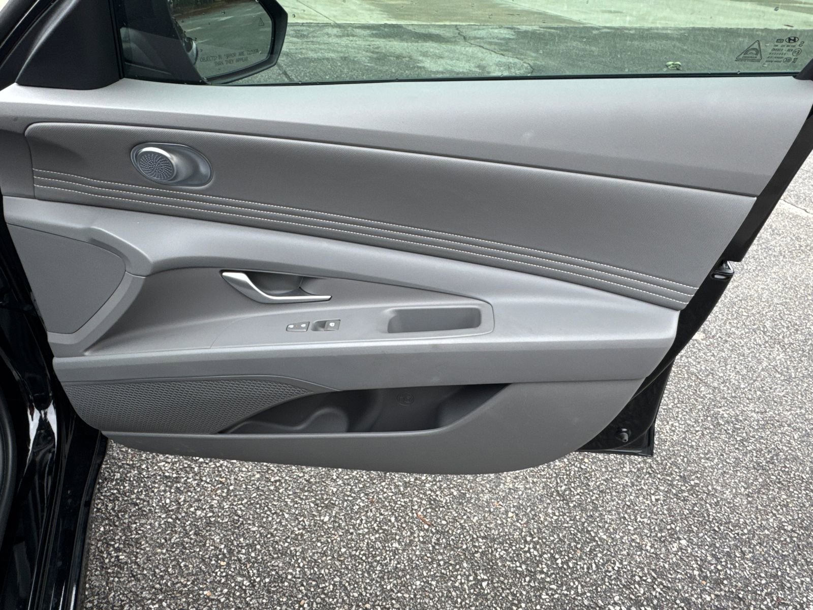 Certified 2025 Hyundai Elantra SEL w/ Cargo Package image 14