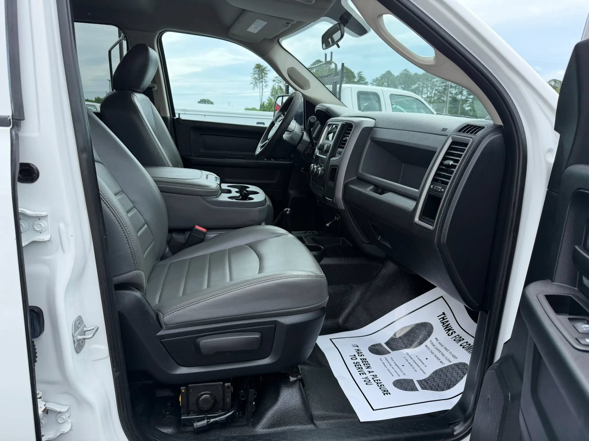 Used 2014 RAM 3500 Tradesman AWD/4WD image 12