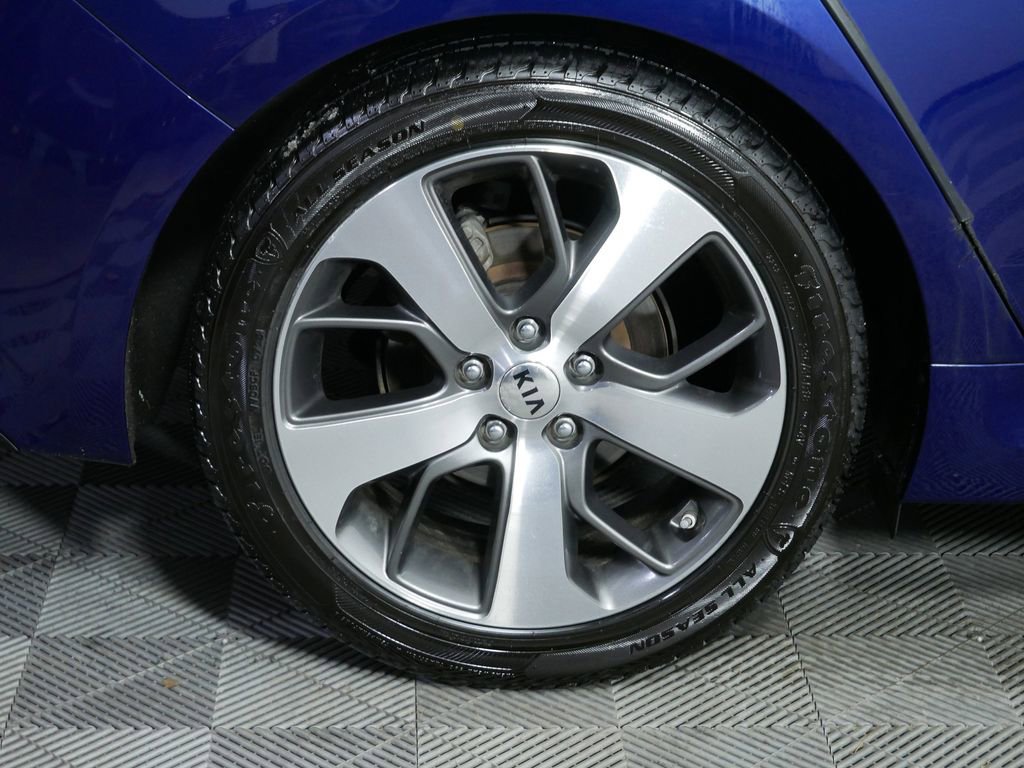 Used 2019 Kia Optima S image 9