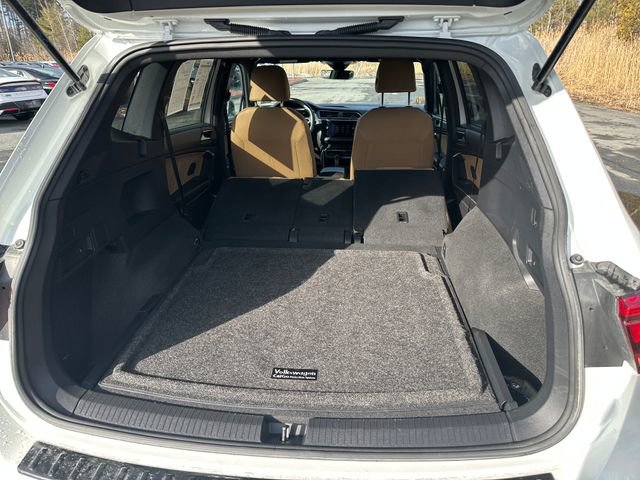 Used 2023 Volkswagen Tiguan SE R-Line image 23
