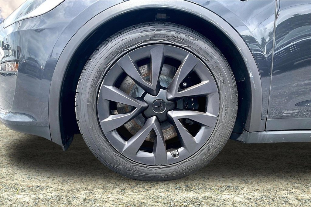 Used 2024 Tesla Model X AWD/4WD image 34