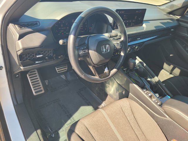 Used 2025 Honda Accord Sport image 12