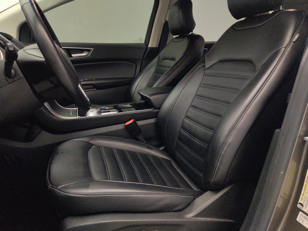 Used 2019 Ford Edge SEL w/ Equipment Group 201A FWD image 17