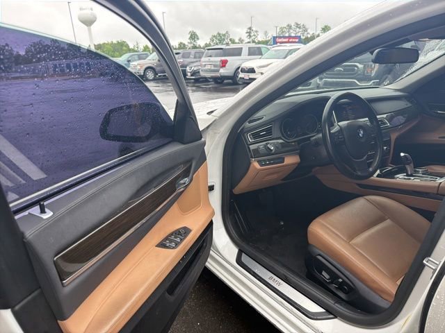 Used 2015 BMW 740i RWD image 18