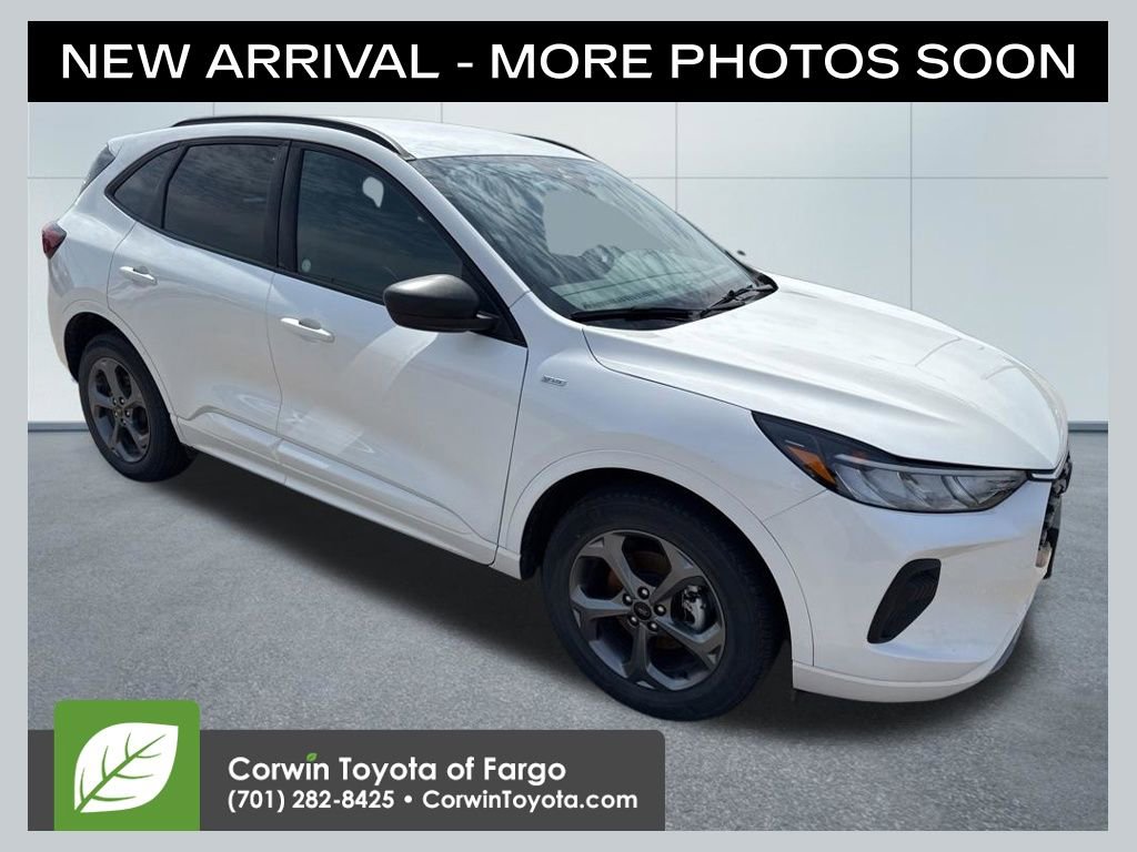 Used 2024 Ford Escape ST-Line AWD/4WD image 1