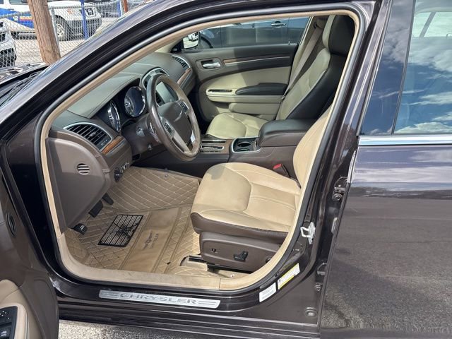 Used 2012 Chrysler 300 C Luxury Series image 15