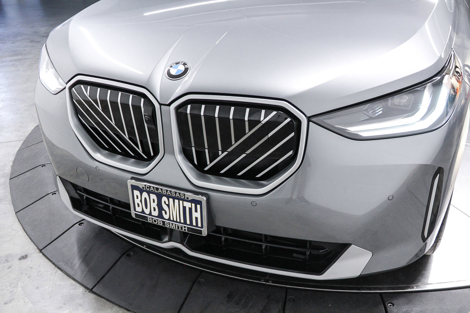 Used 2025 BMW X3 xDrive30i w/ Premium Package image 11