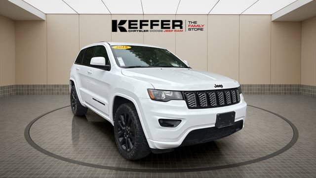 Used 2018 Jeep Grand Cherokee Altitude AWD/4WD image 8
