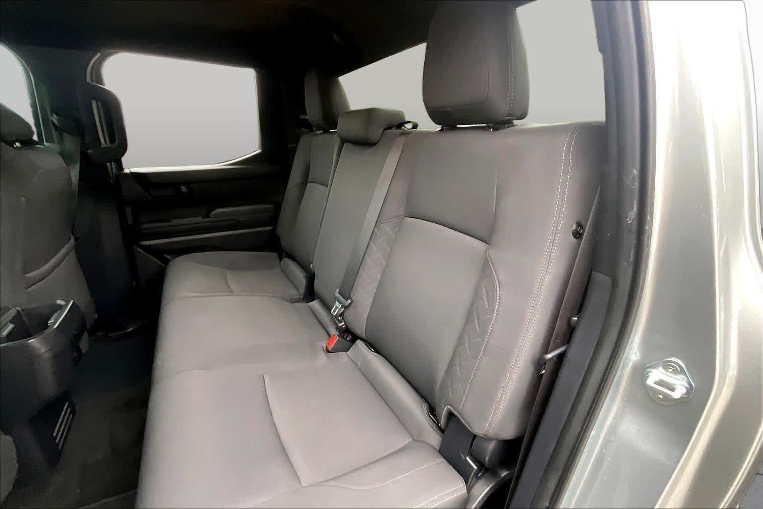 Used 2024 Toyota Tacoma SR5 AWD/4WD image 20