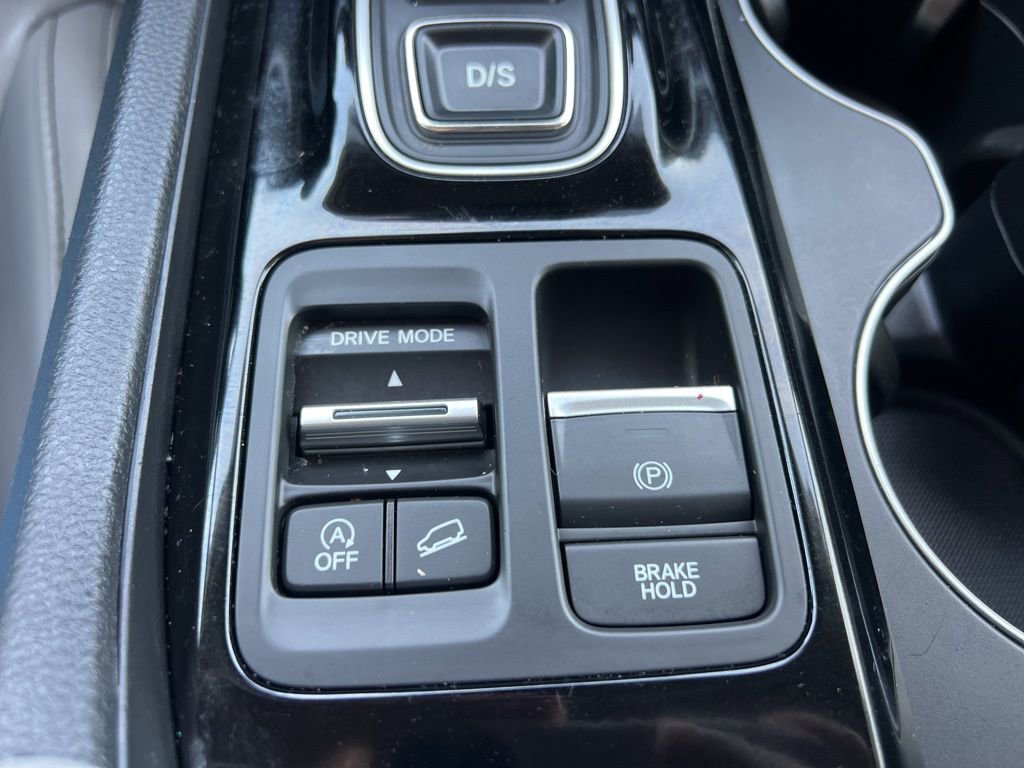 Used 2025 Honda Pilot EX-L image 29