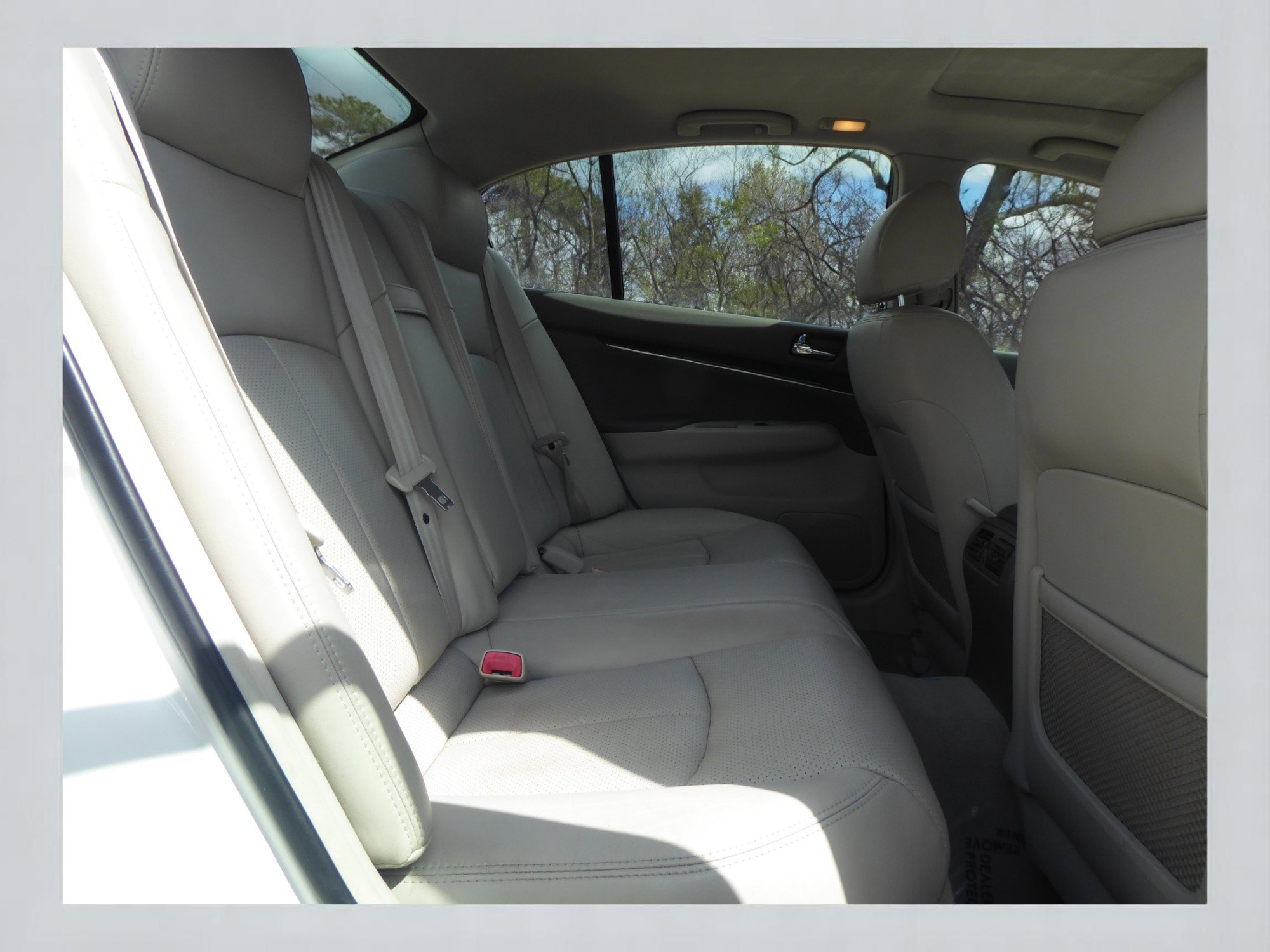 Used 2012 INFINITI G37 x Sedan w/ Premium Pkg image 18