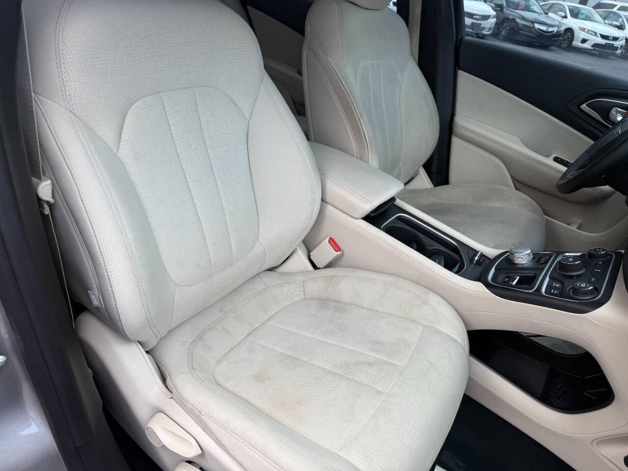 Used 2015 Chrysler 200 Limited w/ Convenience Group FWD image 28