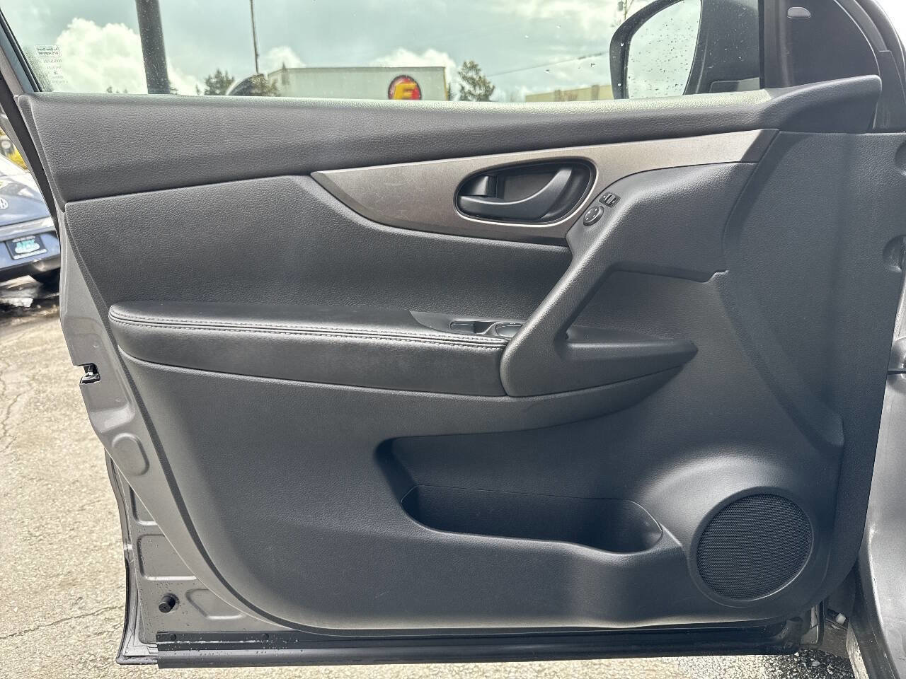 Used 2019 Nissan Rogue Sport S FWD image 28