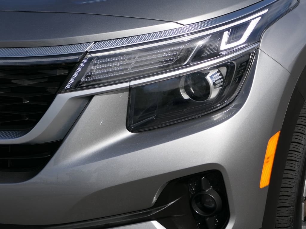 Used 2021 Kia Seltos S image 9