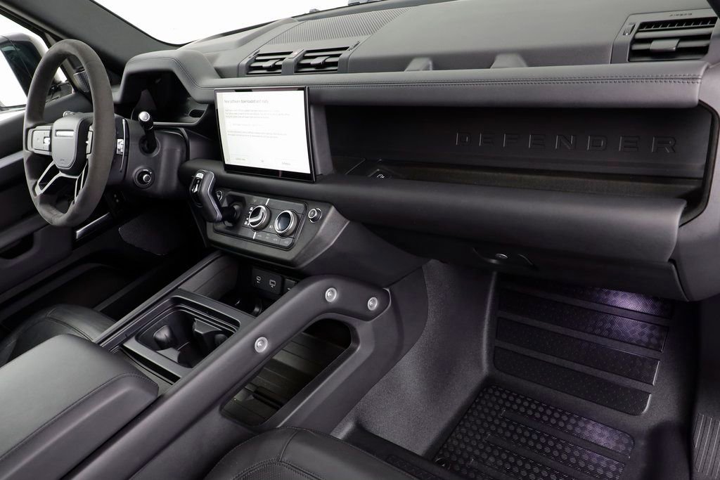 Used 2023 Land Rover Defender 110 V8 image 21