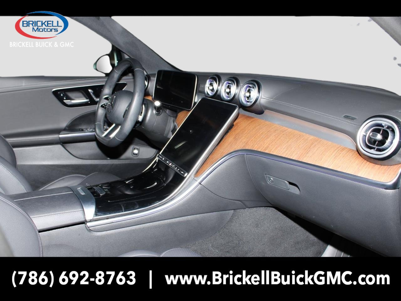 Used 2024 Mercedes-Benz C 300 Sedan image 12