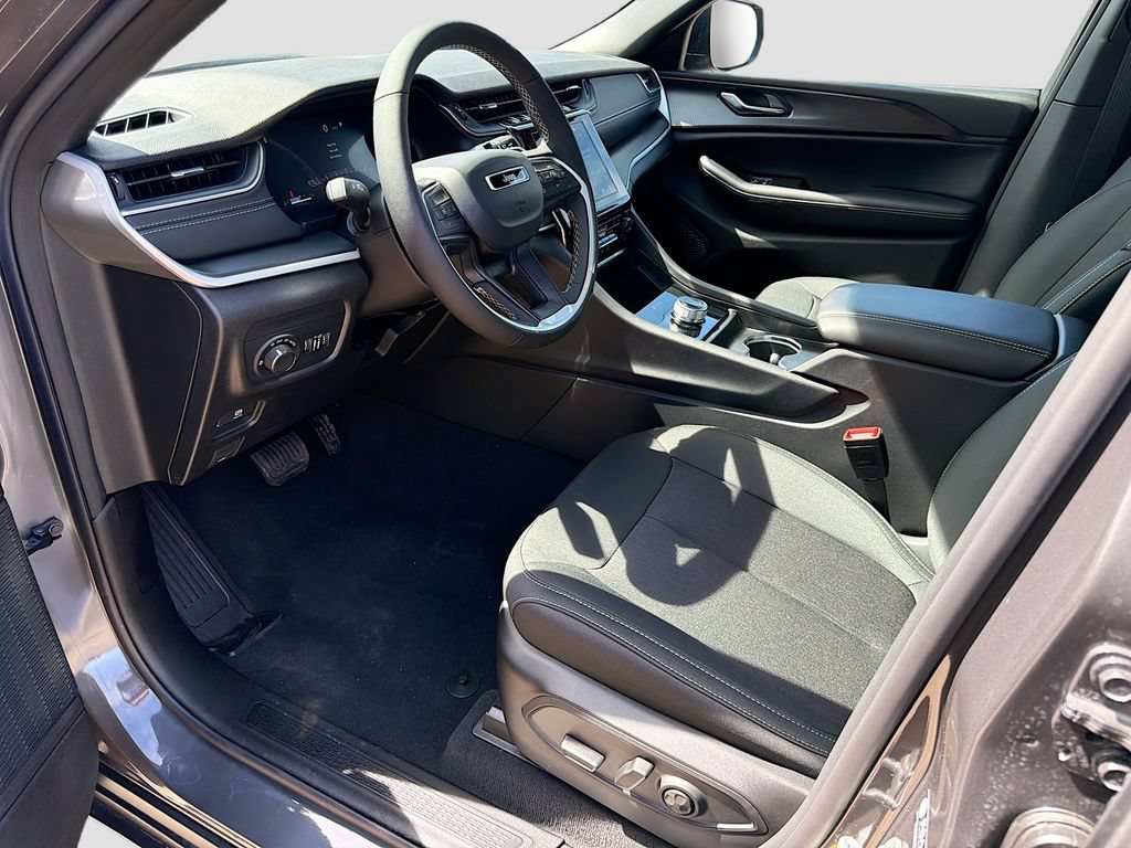 New 2026 Jeep Grand Cherokee Laredo X AWD/4WD image 26