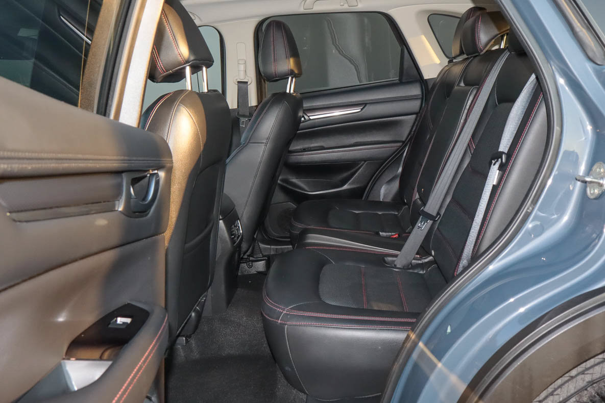 Used 2024 MAZDA CX-5 Carbon Edition AWD/4WD image 9