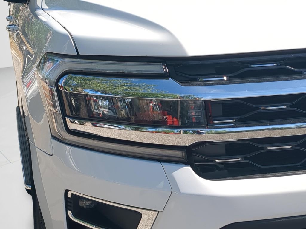 Used 2022 Ford Expedition Max Limited RWD image 26