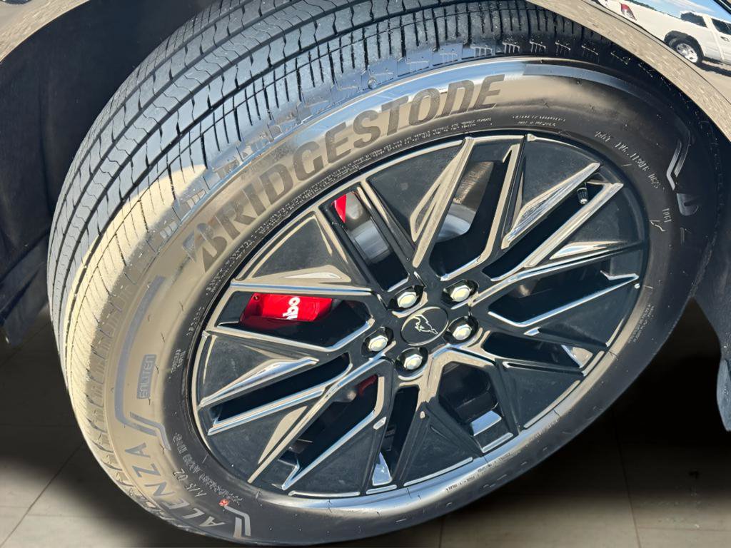 Used 2025 Ford Mustang Mach-E Premium w/ Sport Appearance Package AWD/4WD image 9