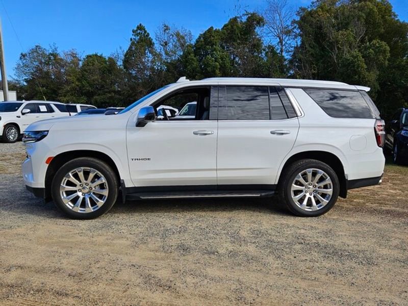 Used 2021 Chevrolet Tahoe Premier w/ Premium Package image 5