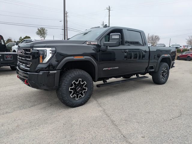 Used 2025 GMC Sierra 2500 AT4X image 8