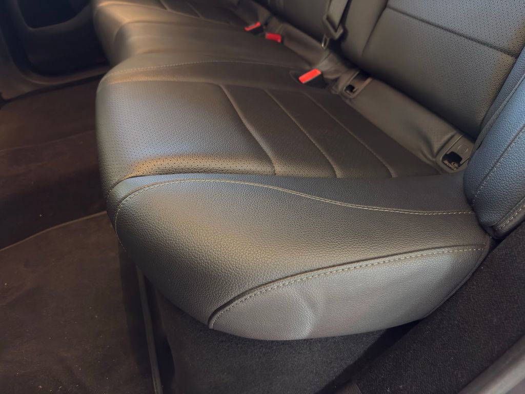 Used 2022 Mercedes-Benz GLE 350 w/ Premium Package image 30