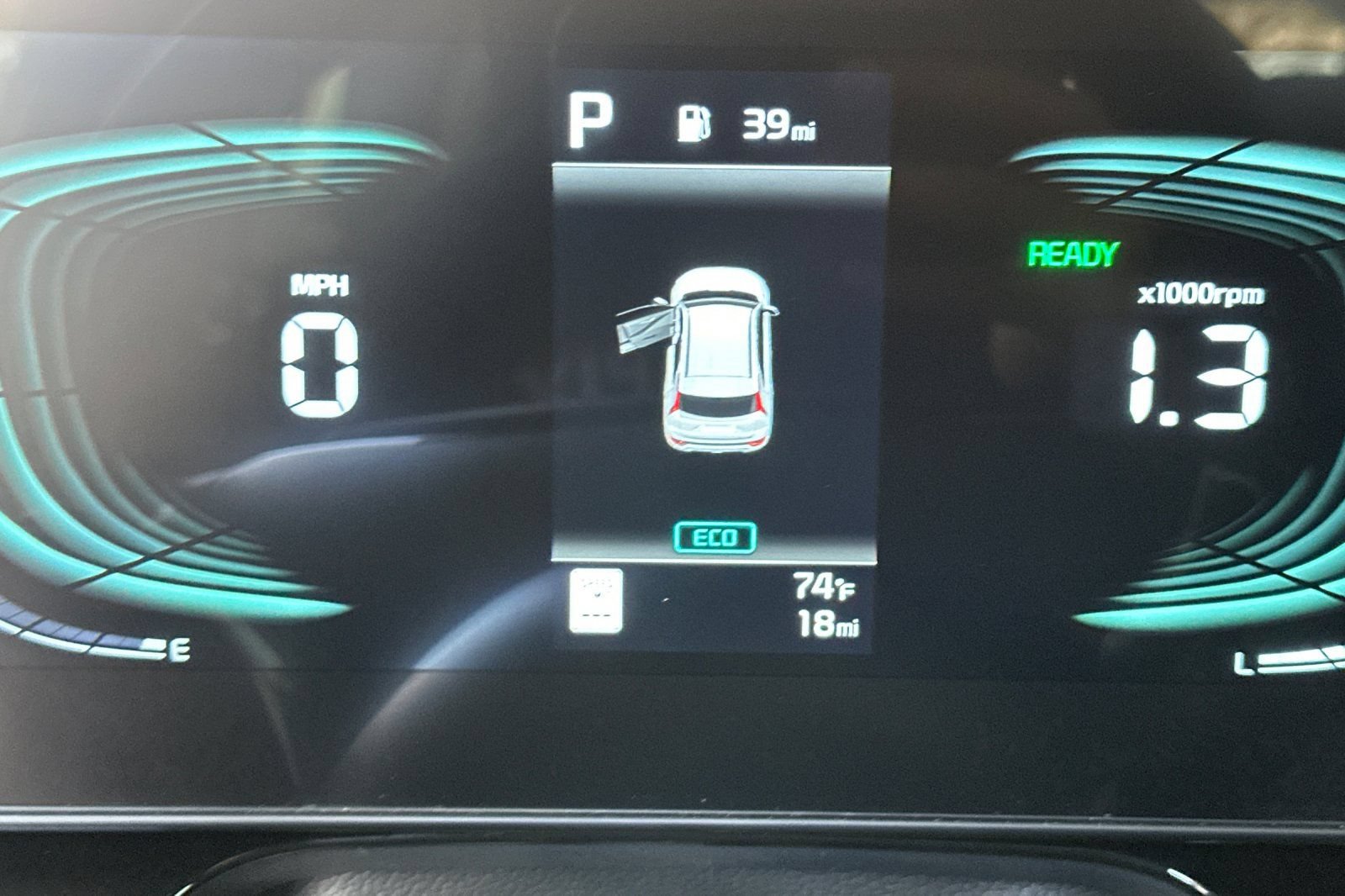 New 2026 Kia Niro FWD image 25