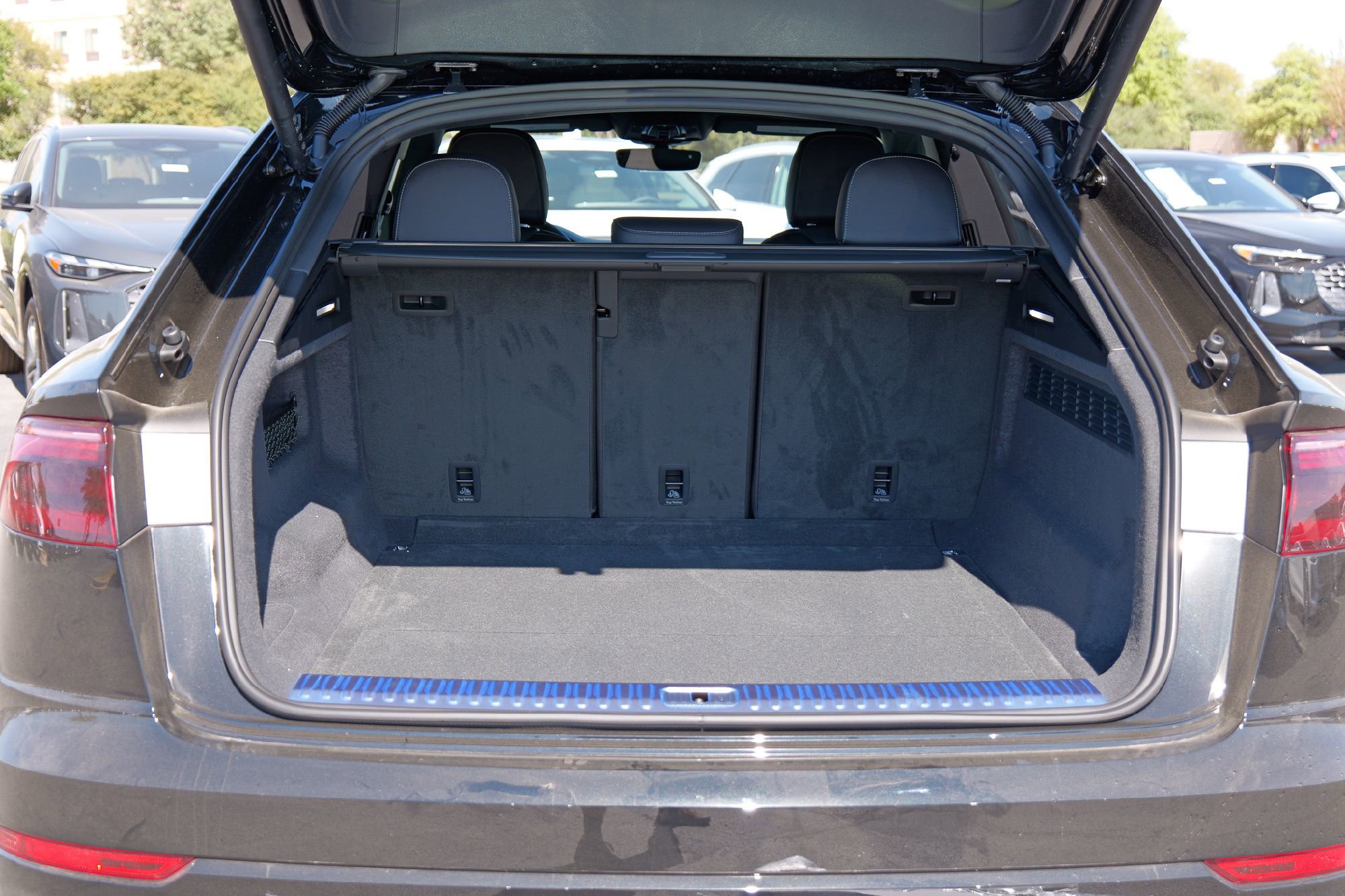 New 2026 Audi Q8 Premium Plus image 32