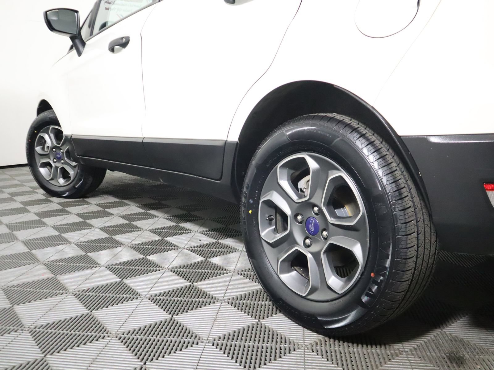 Used 2020 Ford EcoSport S image 20