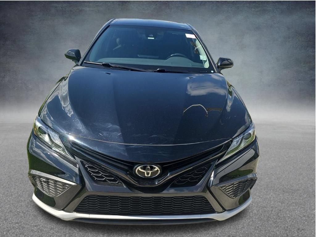 Used 2021 Toyota Camry XSE FWD image 2