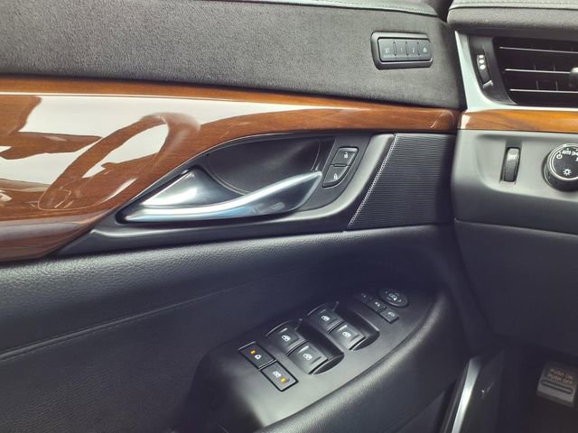 Used 2020 Cadillac Escalade Luxury image 23