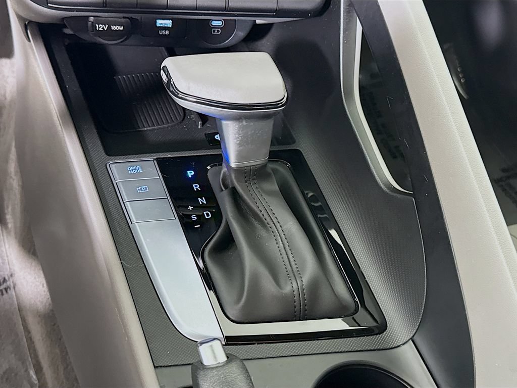 Certified 2025 Hyundai Elantra Sport FWD image 10