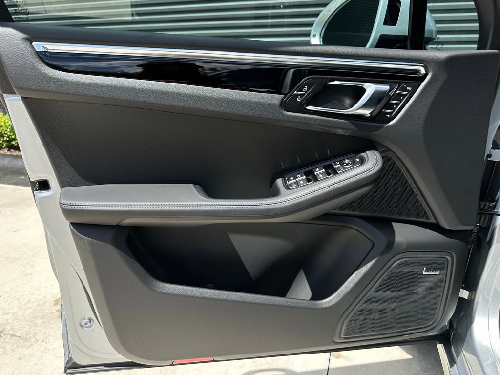 Used 2026 Porsche Macan S image 18